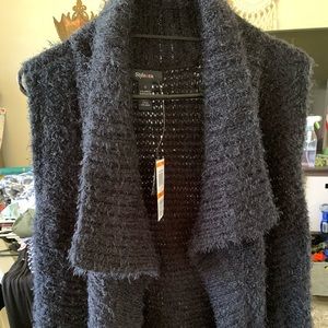 Style and co open vest sweater